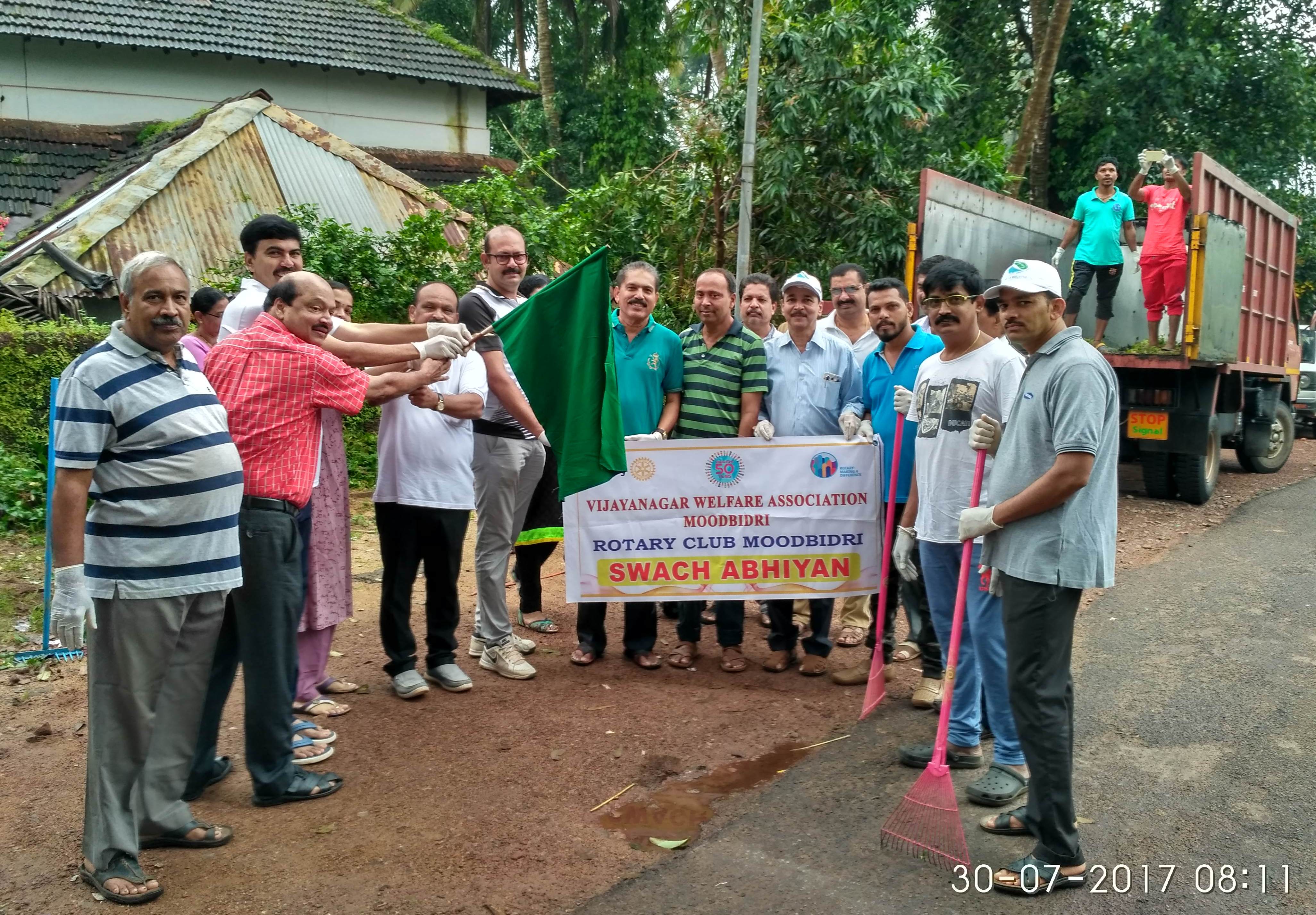ಮೂಡುಬಿದಿರೆ: ರೋಟರಿ ಕ್ಲಬ್‌ನಿಂದ ಸ್ವಚ್ಛತಾ ಅಭಿಯಾನ